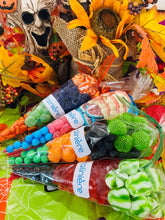 Charger l'image dans la galerie, Mélange de bonbons et jujubes - Halloween