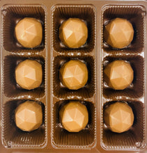 Charger l&#39;image dans la galerie, Boite de chocolats au caramel