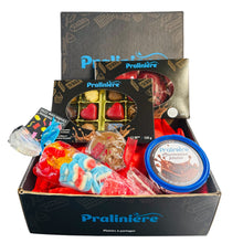 Charger l'image dans la galerie, Boite cadeau pour la Saint-Valentin fabriqué par la chocolaterie la Pralinière