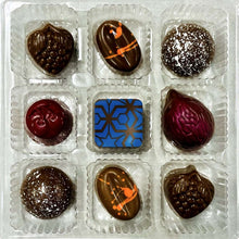 Charger l&#39;image dans la galerie, Coffret cadeau de chocolats fins aux fruits assortis pralinière