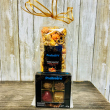 Charger l&#39;image dans la galerie, Coffret cadeau gourmand avec chocolats fins et popcorn artisanal, emballé au Québec par La Pralinière