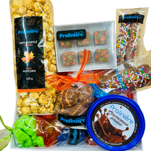 Charger l&#39;image dans la galerie, Panier cadeau pour famille à Halloween. achetez le cadeau de chocolat et bonbons en ligne