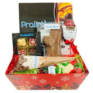 panier cadeau de noel avec chocolat artisanal et bonbons frais