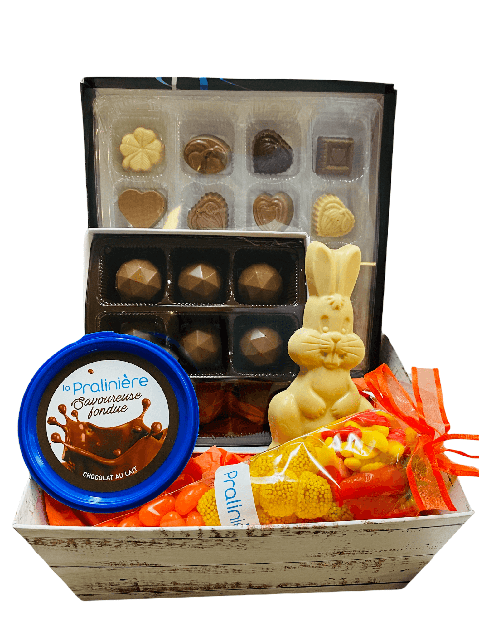 https://praliniere.com/cdn/shop/products/Panier-cadeau-chocolat-de-paques-boite-chocolat-ouverte_1024x1024@2x.png?v=1645108917