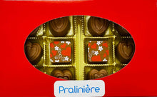 Charger l&#39;image dans la galerie, Boite de coeurs en chocolat au lait un cadeau idéal pour la Saint-Valentin